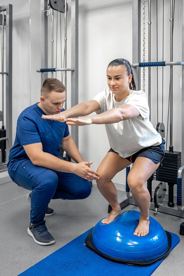 توانبخشی ورزشی: راهنمای جامع برای بازگشت به اوج عملکرد