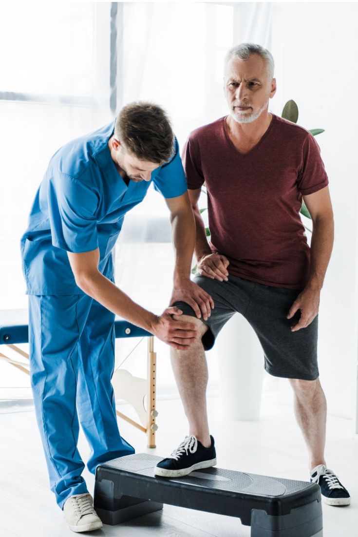 توانبخشی ورزشی: راهنمای جامع برای بازگشت به اوج عملکرد