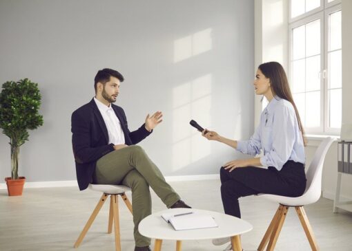 خبرنگار: قلب تپنده اطلاع‌رسانی در دنیای امروز