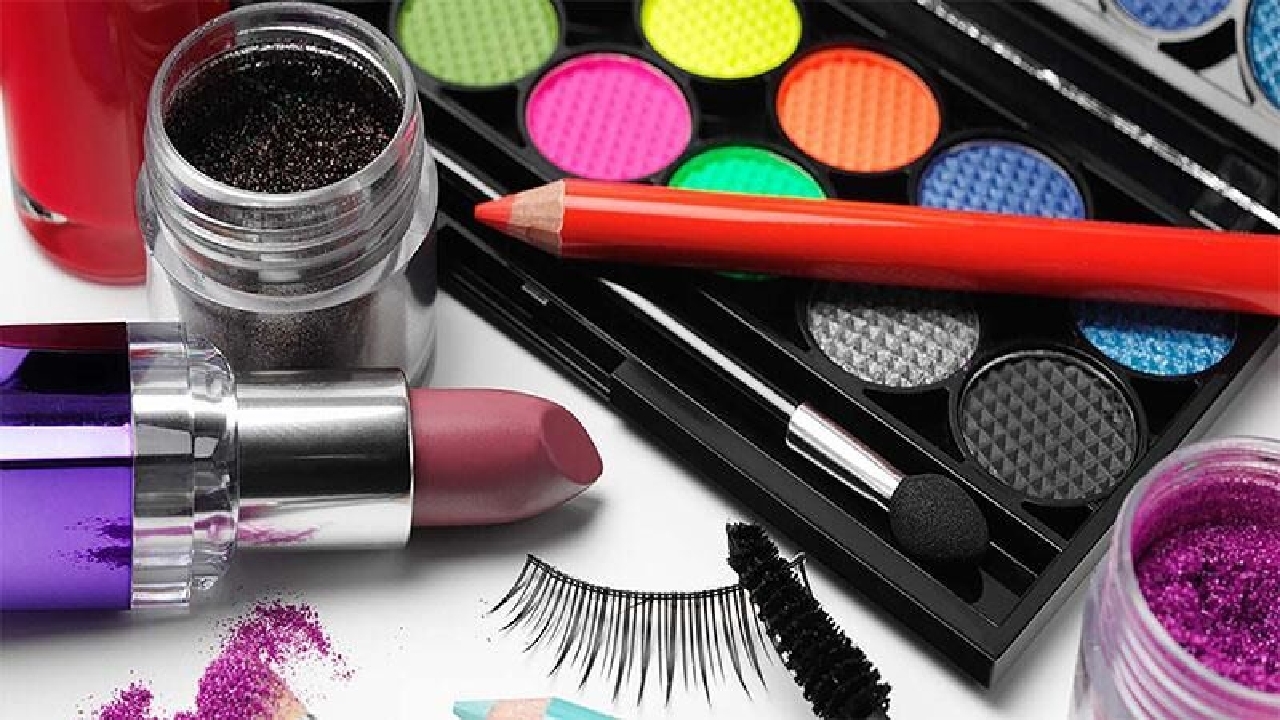 انتشار فهرستی جدید از محصولات آرایشی غیرمجاز در بازار کشور