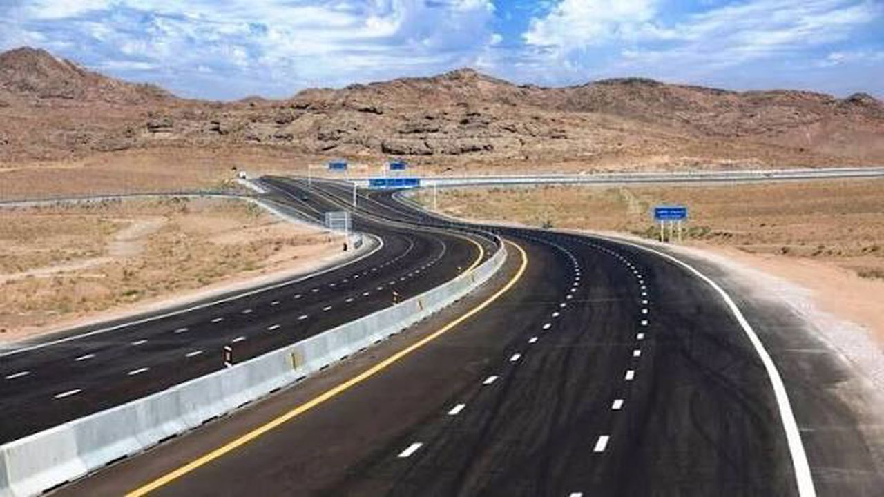 پیشرفت طرح‌های راه‌سازی در استان؛ اعلام جزئیات تازه از آزادراه سمنان–شاهرود