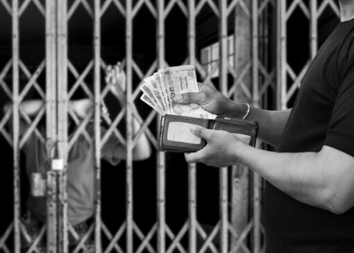 حامیان نمادین حقوق زنان، پیشاز در قاچاق انسان + فیلم