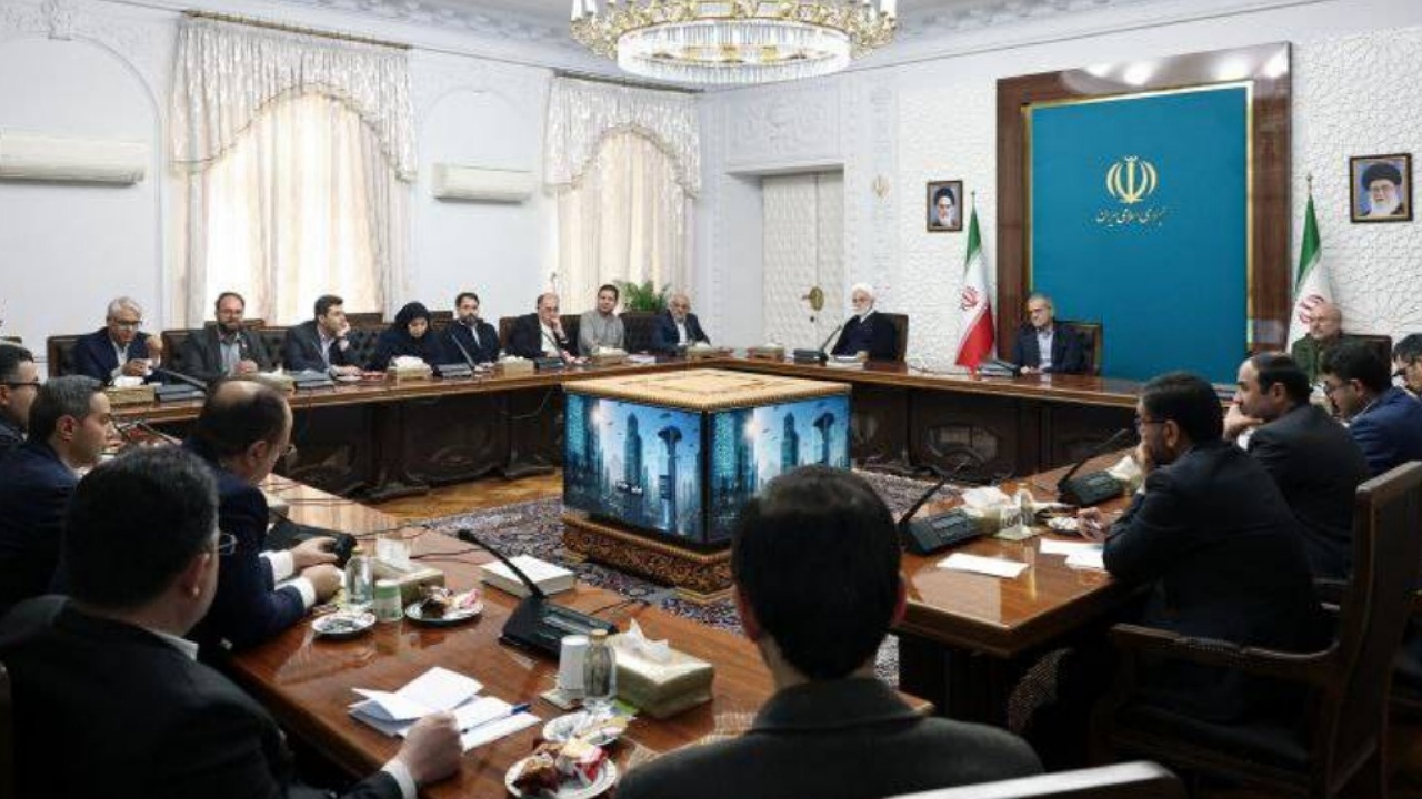 نشست فعالان اقتصاد دیجیتال با سران قوای سه‌گانه