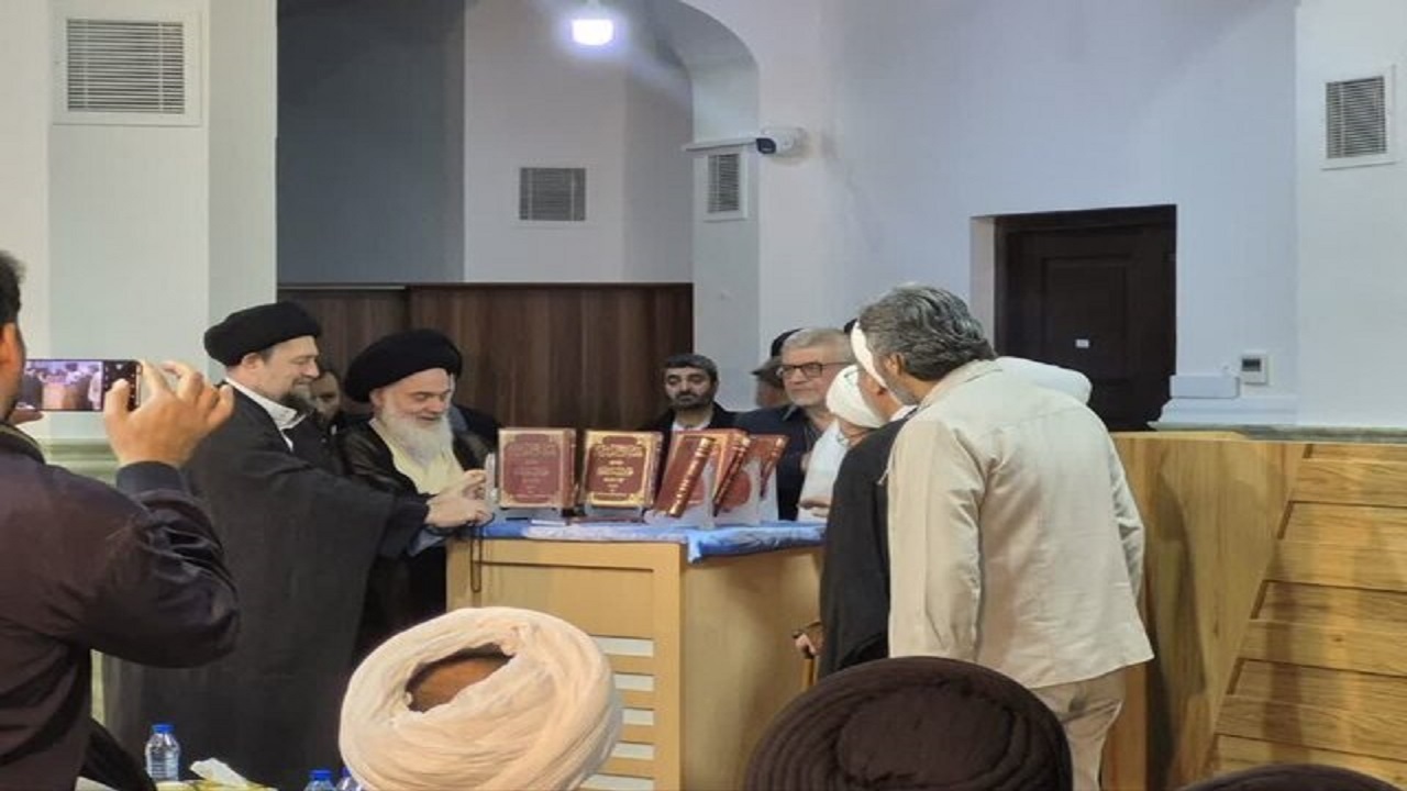 رونمایی از اثر هفت‌جلدی «مفتاح‌الهدایه فی شرح تحریر الوسیله» در قم