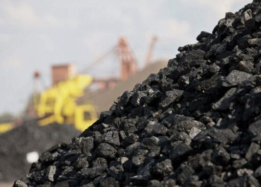 خاک سیاهى که چرخ فولاد کشور را مى چرخاند