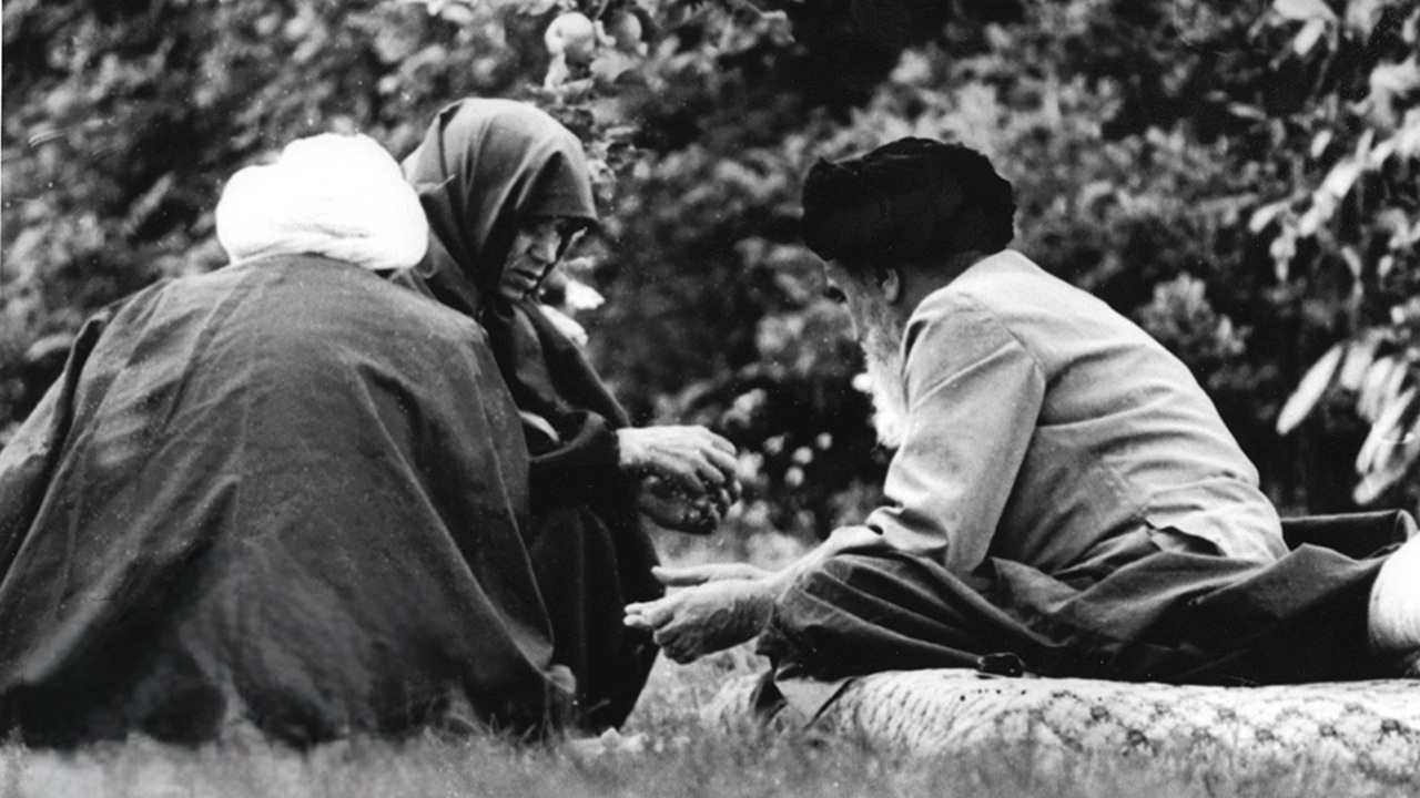 کسی که تنها بانوی محافظ امام خمینی (ره) در تبعید بود + فیلم