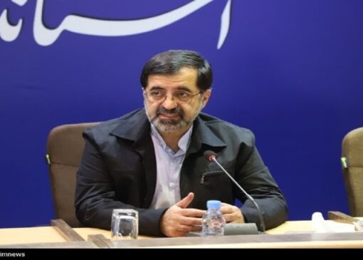 استاندار قم شایعه پایان مسئولیت خود را تکذیب کرد