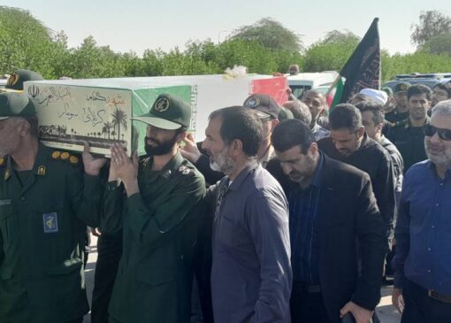 استقبال از پیکر ۱۴ شهید گمنام دفاع مقدس در فرودگاه بندرعباس