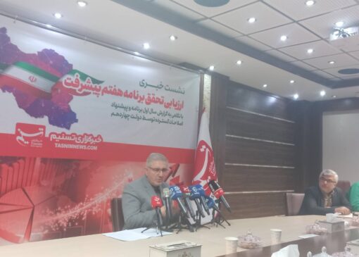 پله سوم تعرفه بنزین باید بازدارنده باشد /نرخ تورم به 50 درصد رسیده است