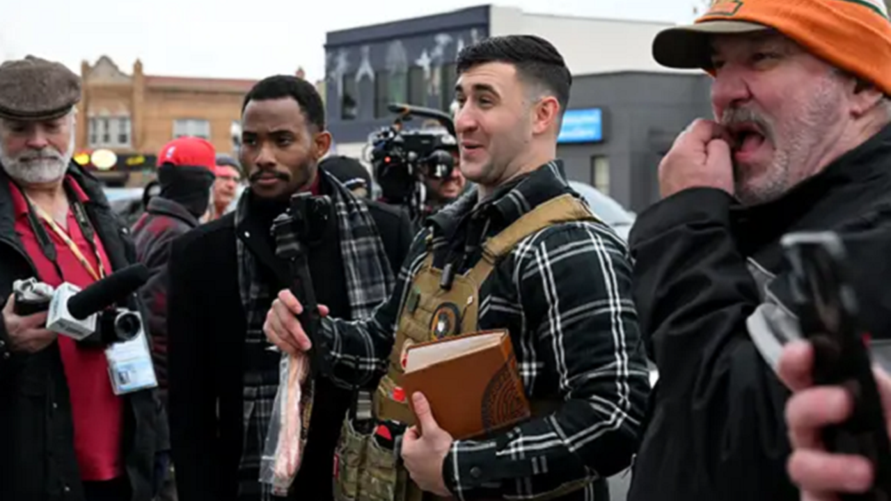 اقدام برای سوزاندن قرآن در اسلامی‌ترین شهر آمریکا + فیلم