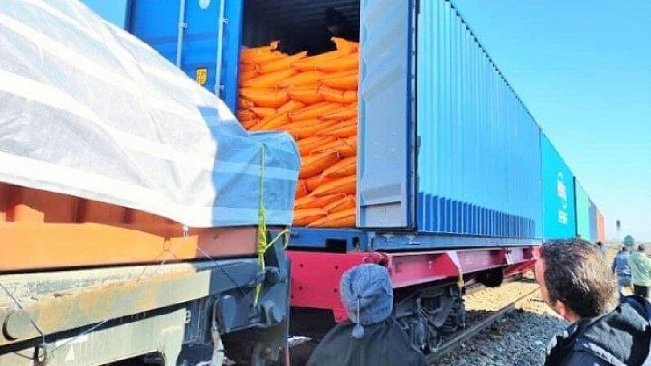 آغاز صادرات سیمان ایران به افغانستان از مسیر ریلی