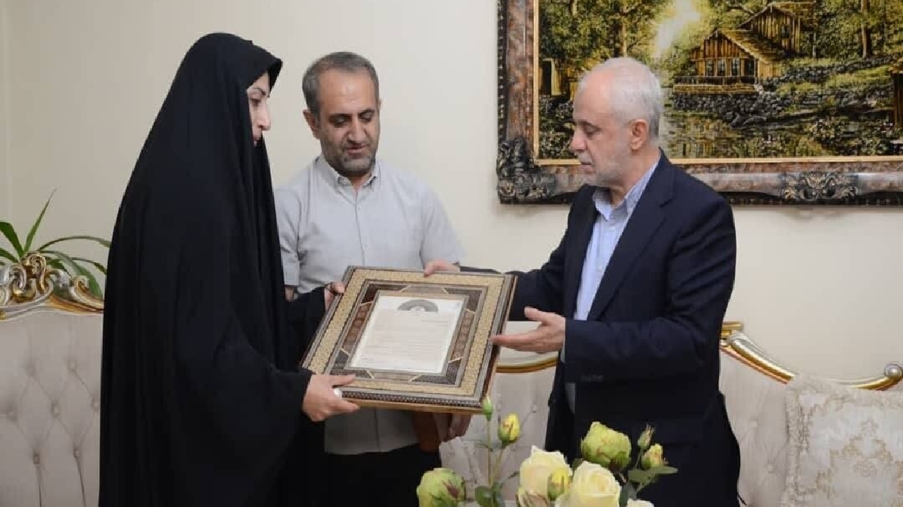 جنگ ۱۲ روزه نماد مظلومیت ملت ایران/ شهدای دانش‌آموز مایه عزت کشور شدند