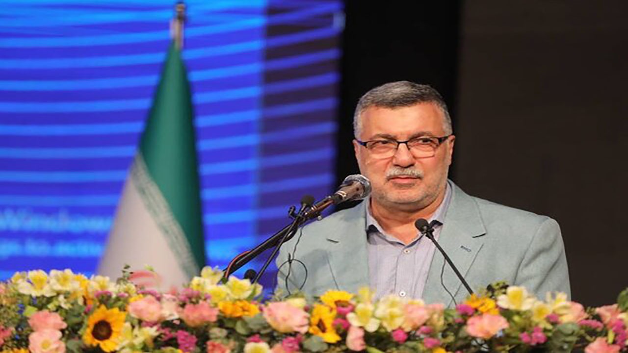 آنتی‌بیوتیک در آنفلوآنزا بی‌اثر است/ تدوین برنامه‌ای جدید برای کنترل تجویز آنتی‌بیوتیک‌ها