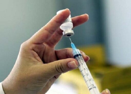 تزریق رایگان واکسن آنفلوآنزا در مراکز بهداشت قم