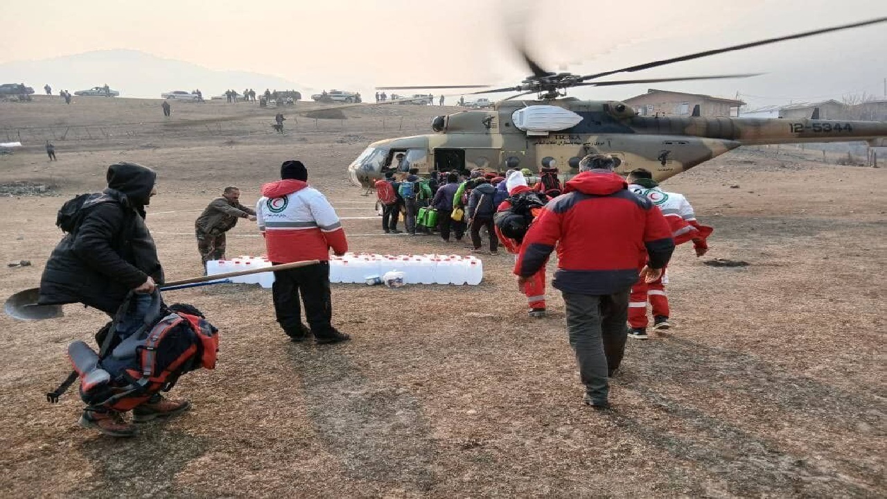 پروازهای تخصصی باید تا مهار کامل آتش الیت ادامه یابد