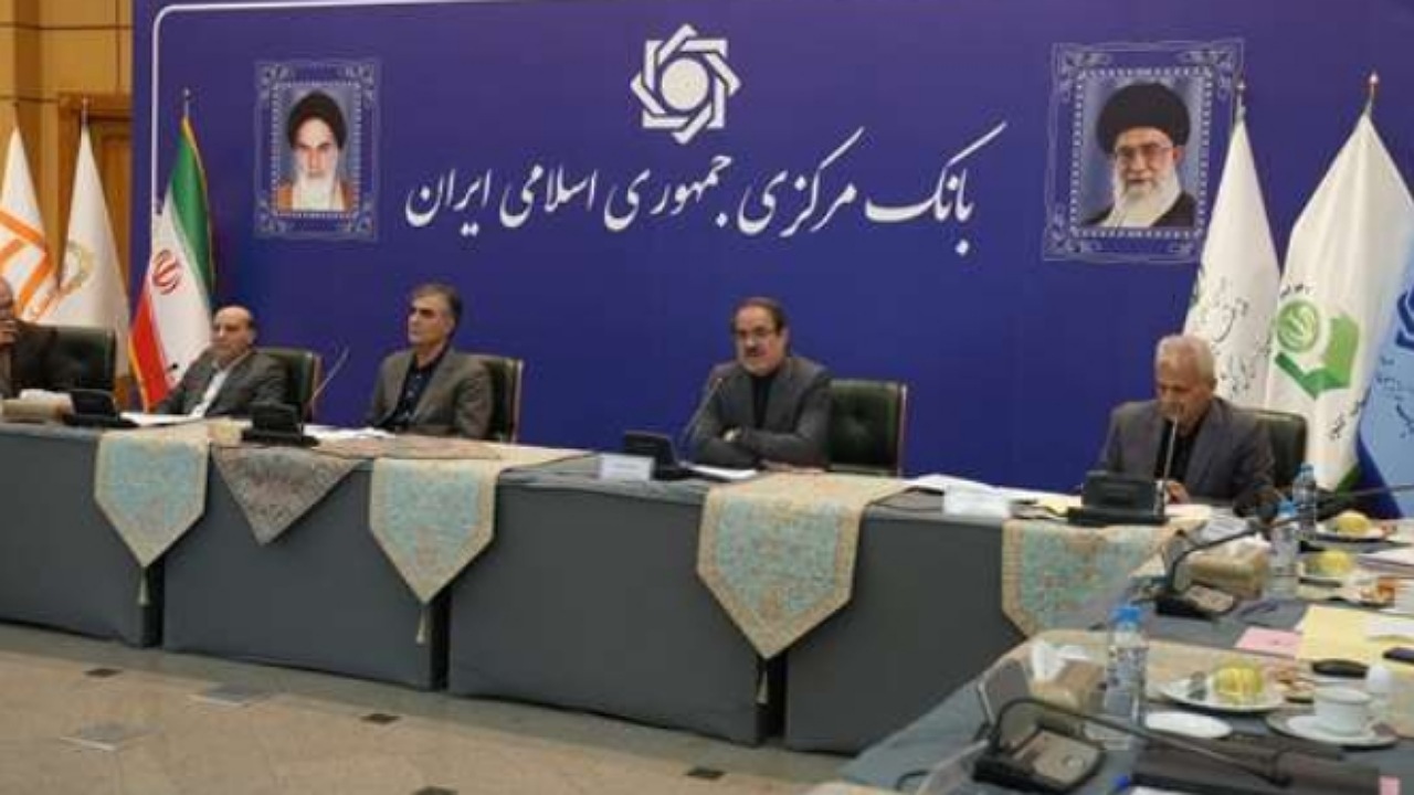 بی‌توجهی مدیران بانکی به تکالیف قانونی، عامل بروز بحران در بانک‌ها