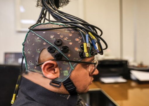 تجهیز بیش از ۱۰۰ آزمایشگاه تحقیقاتی با ابزار‌های شناختی ایران‌ساخت