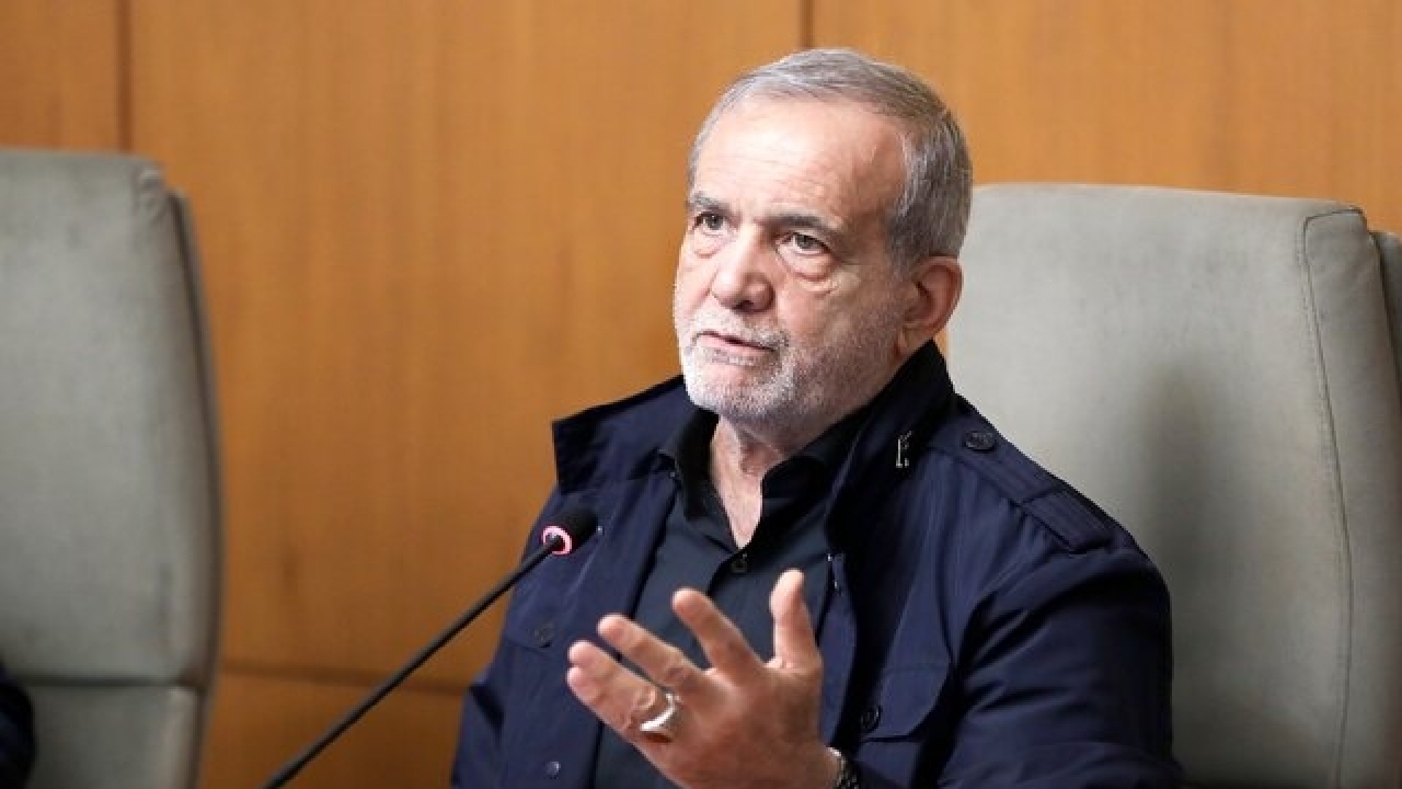 رئیس‌جمهور صرفاً دبیر شورای عالی جوانان و نوجوانان را انتخاب می‌کند