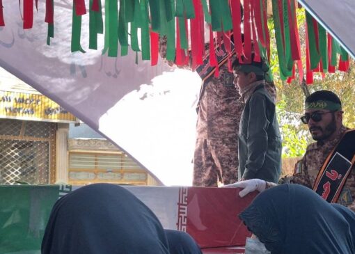 تشییع پیکر مطهر شهدای گمنام در شهرکرد + تصاویر