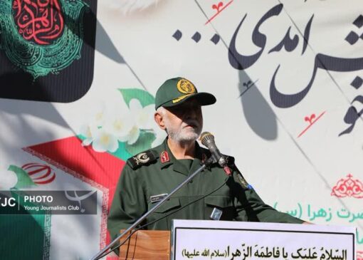 اجازه ندهیم ذلت و تسلیم بر این ملت سایه افکند