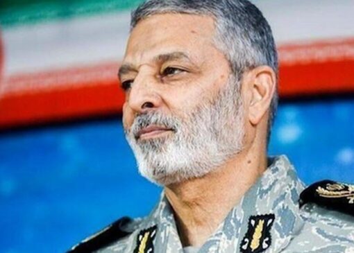 تقدیر رئیس ستاد کل نیرو‌های مسلح از حضور مردم در تشییع شهدای گمنام