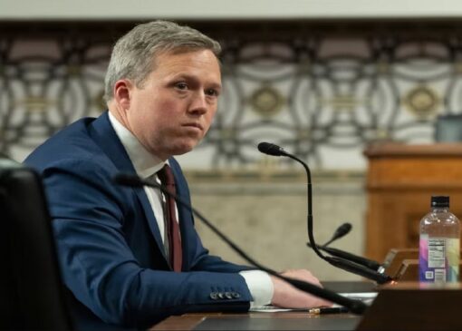 مذاکرات وزیر ارتش آمریکا با مقامات روس در ابوظبی