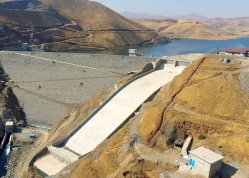 انتقال آب سد چراغ‌ویس به بانه به ایستگاه آخر رسید