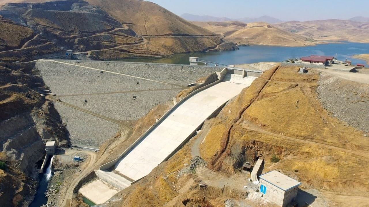 انتقال آب سد چراغ‌ویس به بانه به ایستگاه آخر رسید