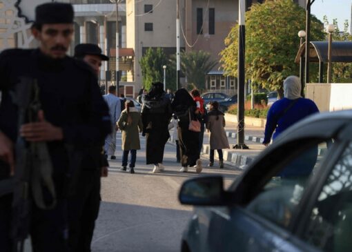 یورش شبه‌نظامیان سوری به تجمع علویان در لاذقیه