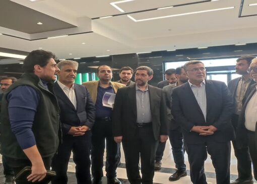 بازدید وزیر بهداشت از پروژه‌های درمانی قم