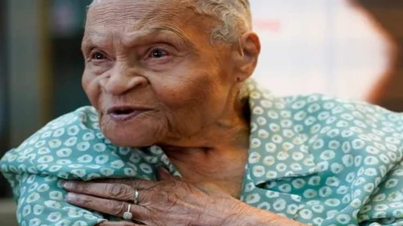 یک قرن درد + فیلم