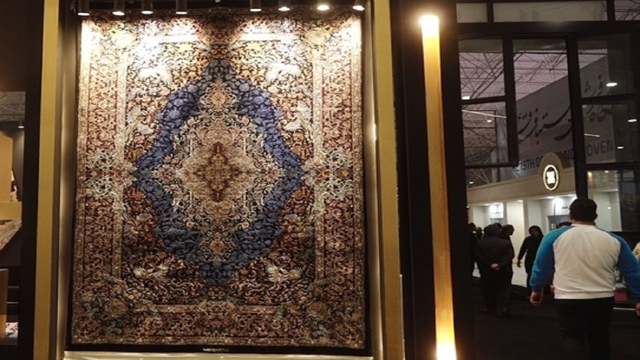 نوزدهمین نمایشگاه ملی فرش دستباف در قم گشایش یافت