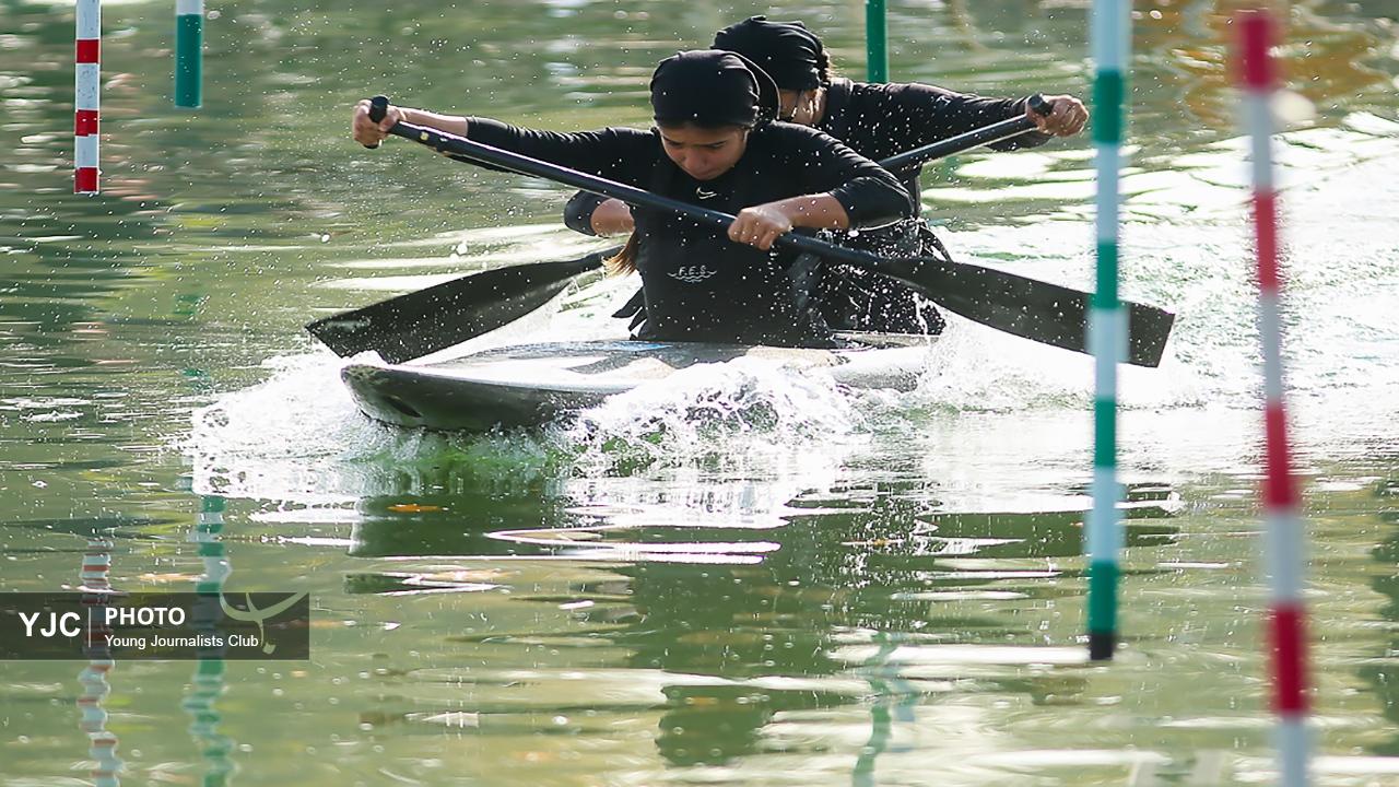 آغاز لیگ قایقرانی اسلالوم در دریاچه آزادی