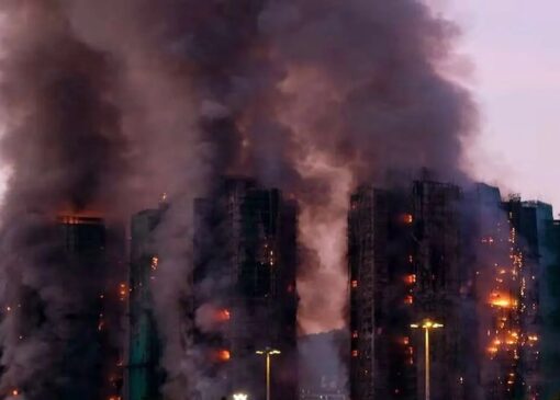 آتش‌سوزی مرگبار در مجتمع مسکونی چند طبقه هنگ کنگ + فیلم