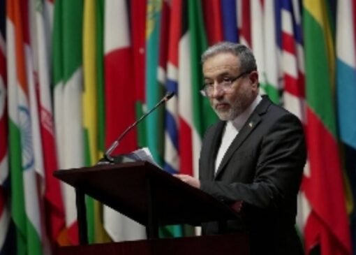 مطالبات عراقچی از جامعه جهانی برای احقاق حقوق قربانیان تسلیحات شیمیایی