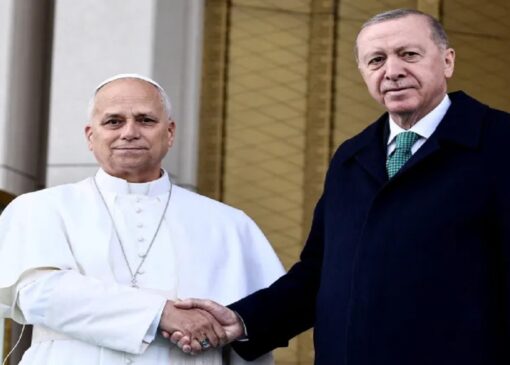 پاپ لئو در اولین سفر خارجی وارد ترکیه شد