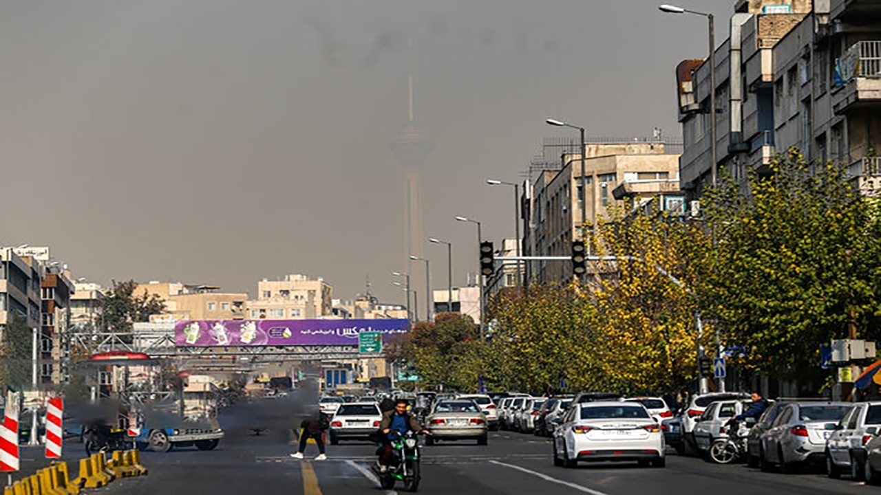 تداوم آلودگی هوا در تهران/ هوا «ناسالم» برای همه