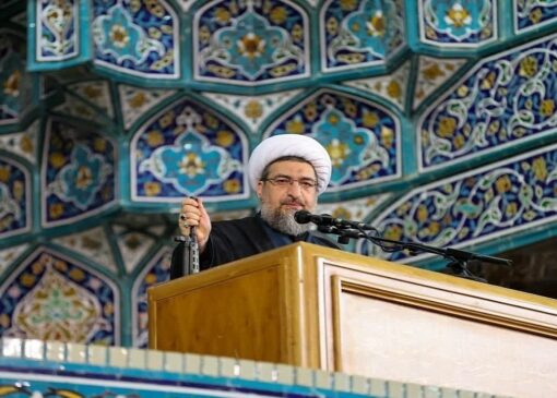 لزوم تلاش مسئولان برای رفع مشکلات معیشتی مردم