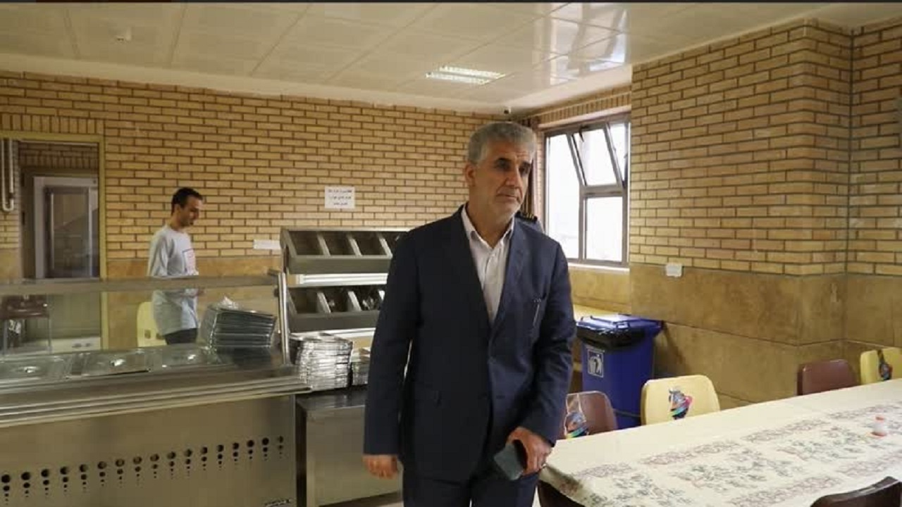 ارتقای کیفیت غذا و محیط سلف دانشجویی در دستور کار دانشگاه علوم پزشکی قم