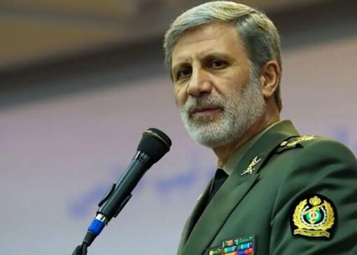 فرمانده کل ارتش: بیگانگان باید منطقه را ترک کنند