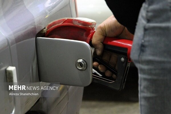 بررسی همسان‌سازی نرخ حق‌العمل بنزین و نفت‌گاز