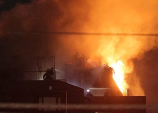 وقوع آتش‌سوزی بزرگ در پی انفجار در تأسیسات فولاد ژاپن