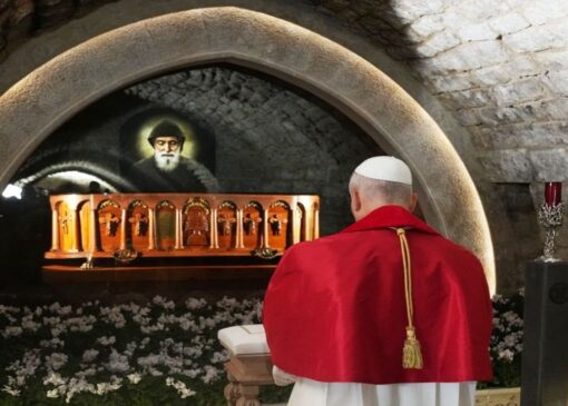 پاپ در زیارتگاه شربل؛ پیام صلح از قلب لبنان