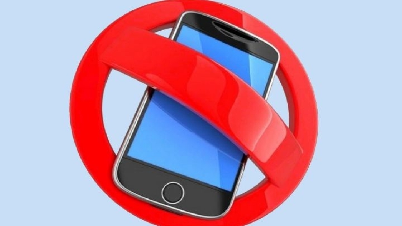 کمک به دشمن با اشتراک‌گذاری تصاویر از طریق تلفن همراه + فیلم