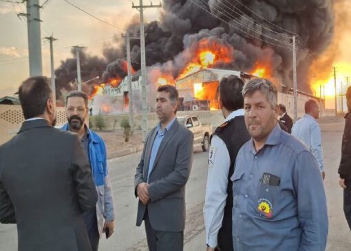 سه واحد تولیدی اشکذر یزد در آتش سوختند
