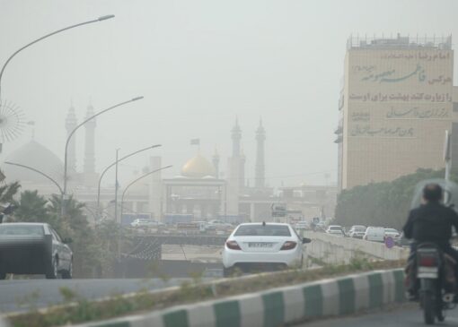 درخواست محیط زیست قم برای تشدید برخورد با خودرو‌های آلاینده