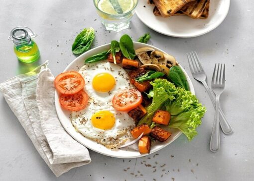 ۶ خوراکی مناسب برای صبحانه سالمندان