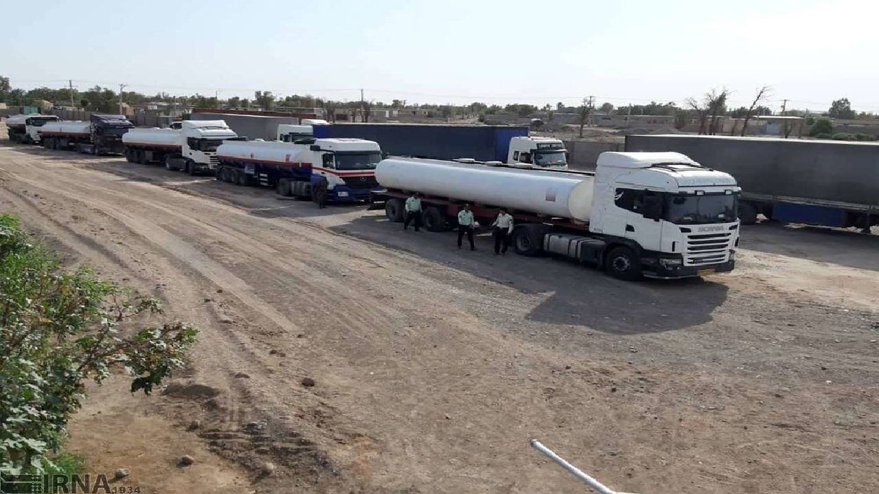 کشف شبکه ۱۰ هزار نفری با قاچاق سوختِ چهار میلیارد لیتر در هرمزگان‌