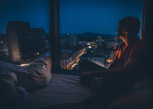 بعد از ۲۴ ساعت بی‌خوابی چه اتفاقی برای بدن می‌افتد؟