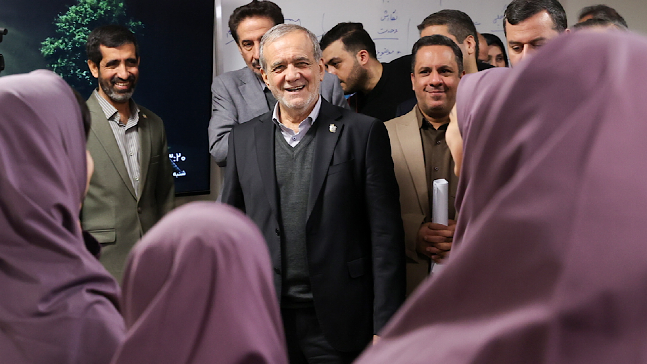 پزشکیان: اجرای آزمایشی شیوه‌های نوین آموزشی، نقطه آغازی در تحول کیفی آموزش است